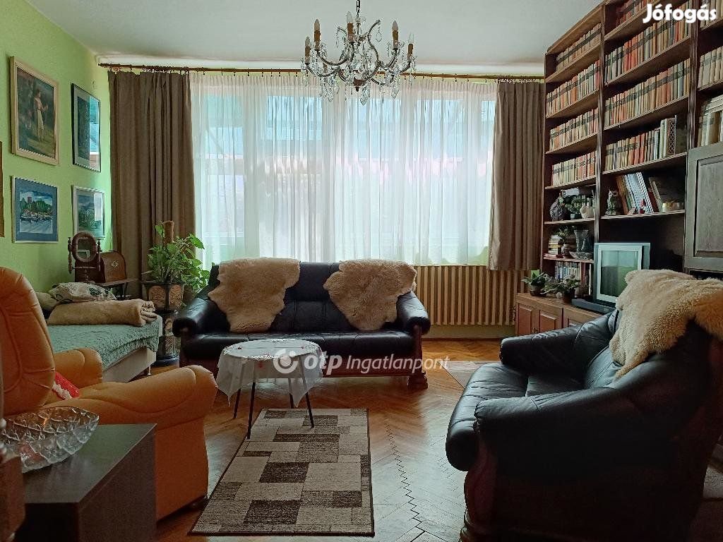 Eladó 112 nm-es ház Gyula