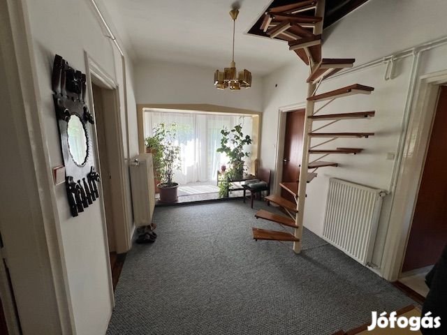 Eladó 115 m2 családi ház, Szarvas