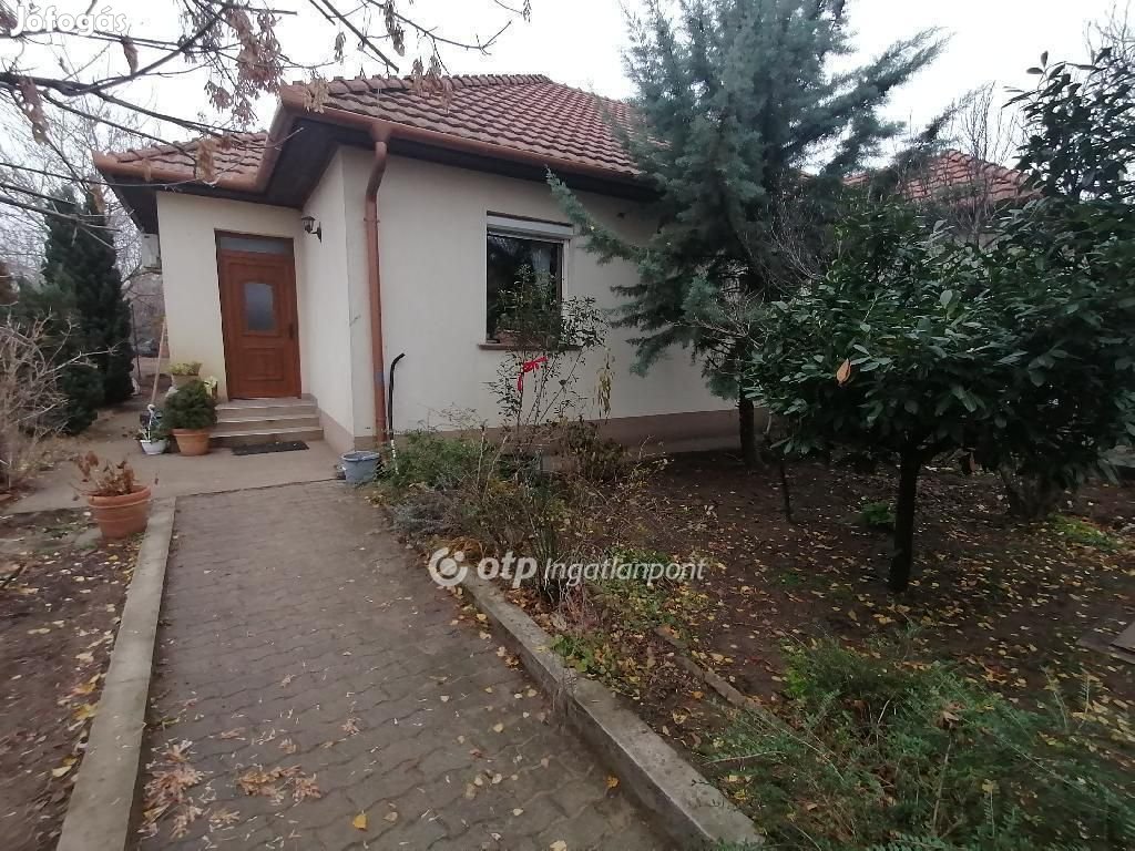Eladó 115 nm-es ház Debrecen