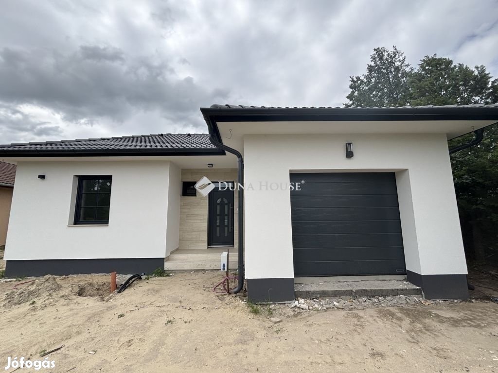 Eladó 116 nm-es ház Kecskemét