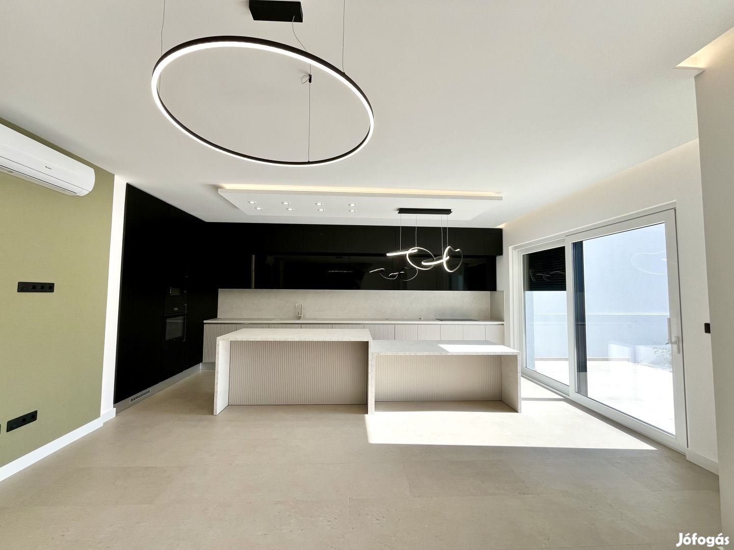 Eladó 120 m2 ikerház, Debrecen