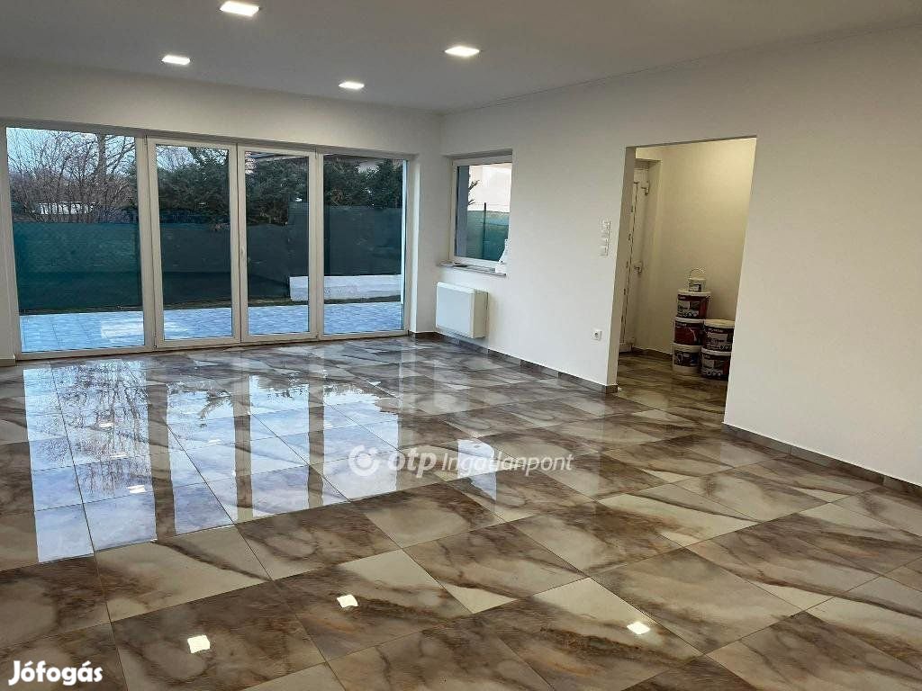 Eladó 127 nm-es ház Albertirsa