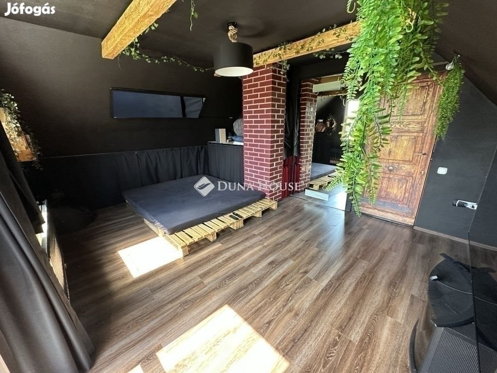 Eladó 129 nm-es ház Vecsés