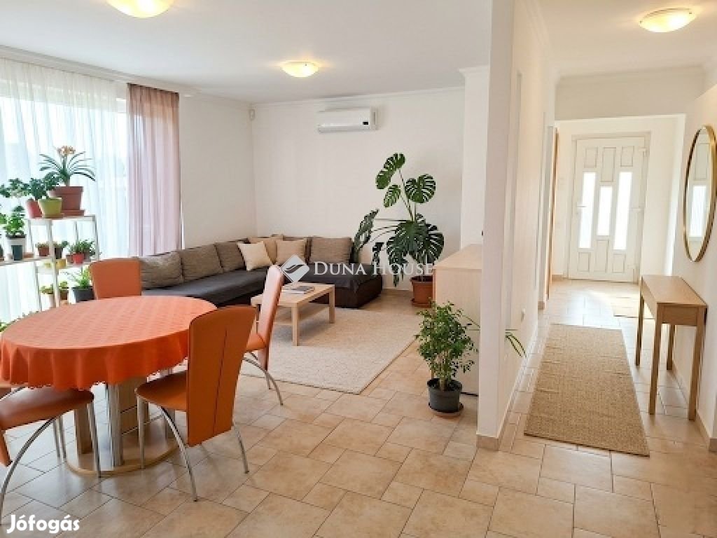 Eladó 130 nm-es ház Szeged