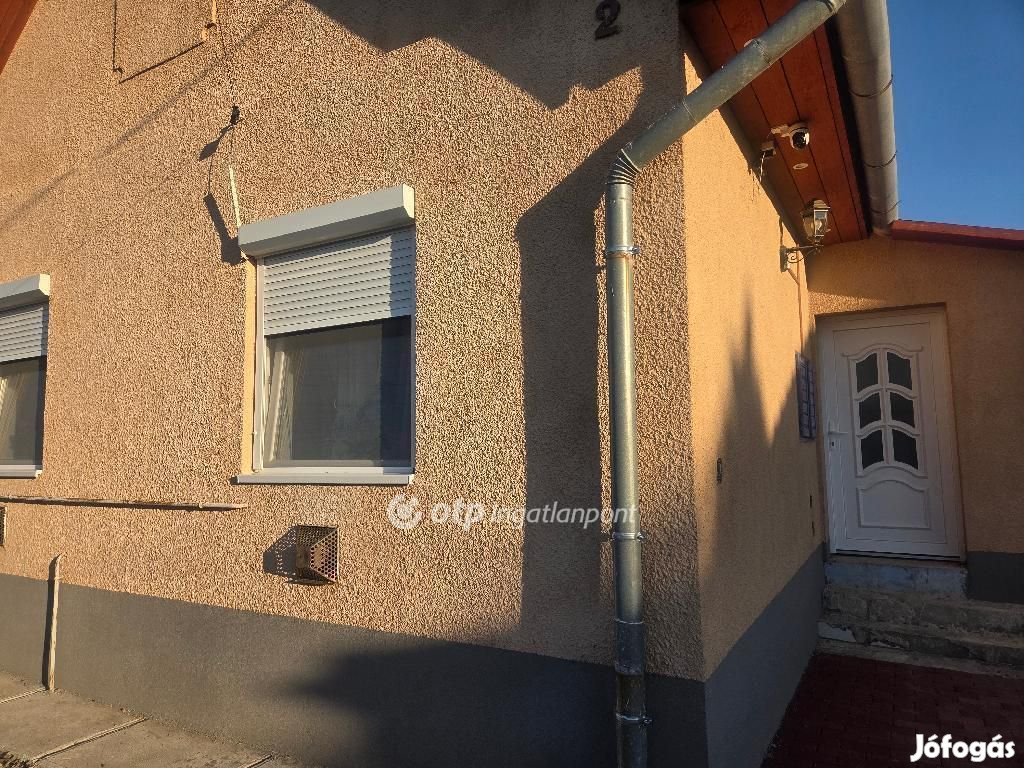 Eladó 141 nm-es ház Tiszapüspöki