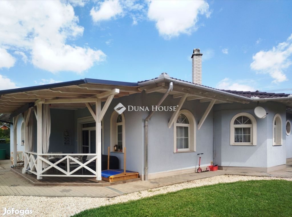 Eladó 145 nm-es ház Ercsi