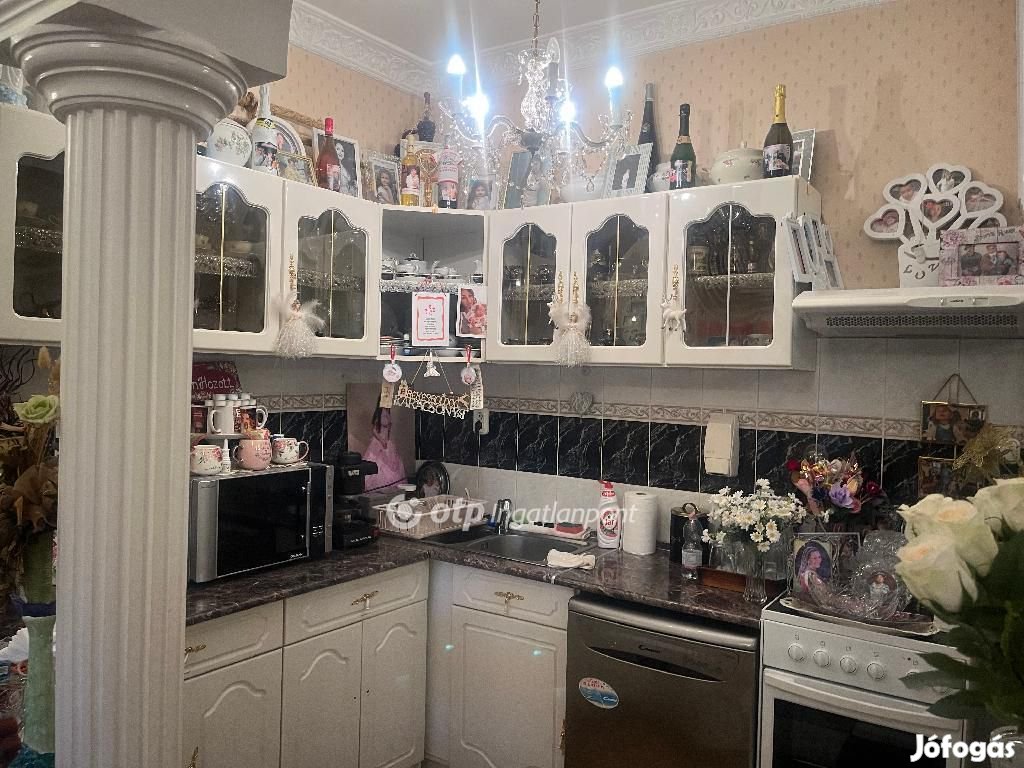 Eladó 147 nm-es ház Abony