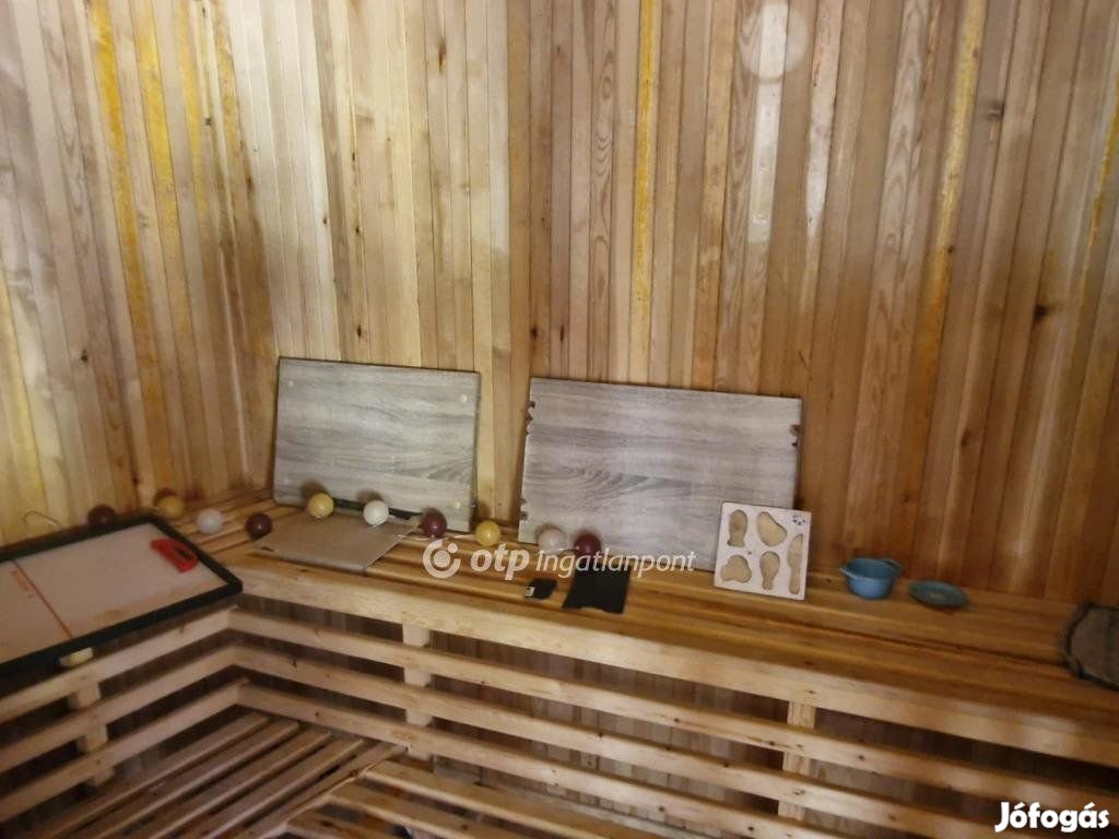 Eladó 150 nm-es ház Kéty