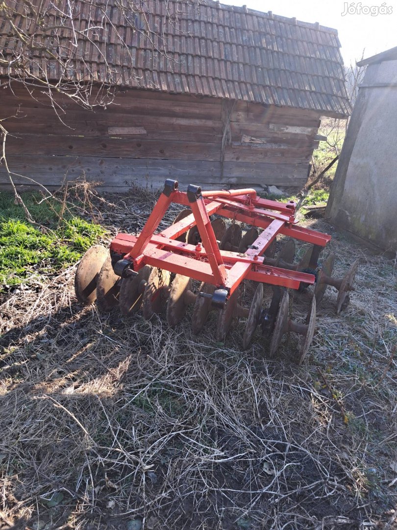 Eladó 150cm függesztett tárcsa 