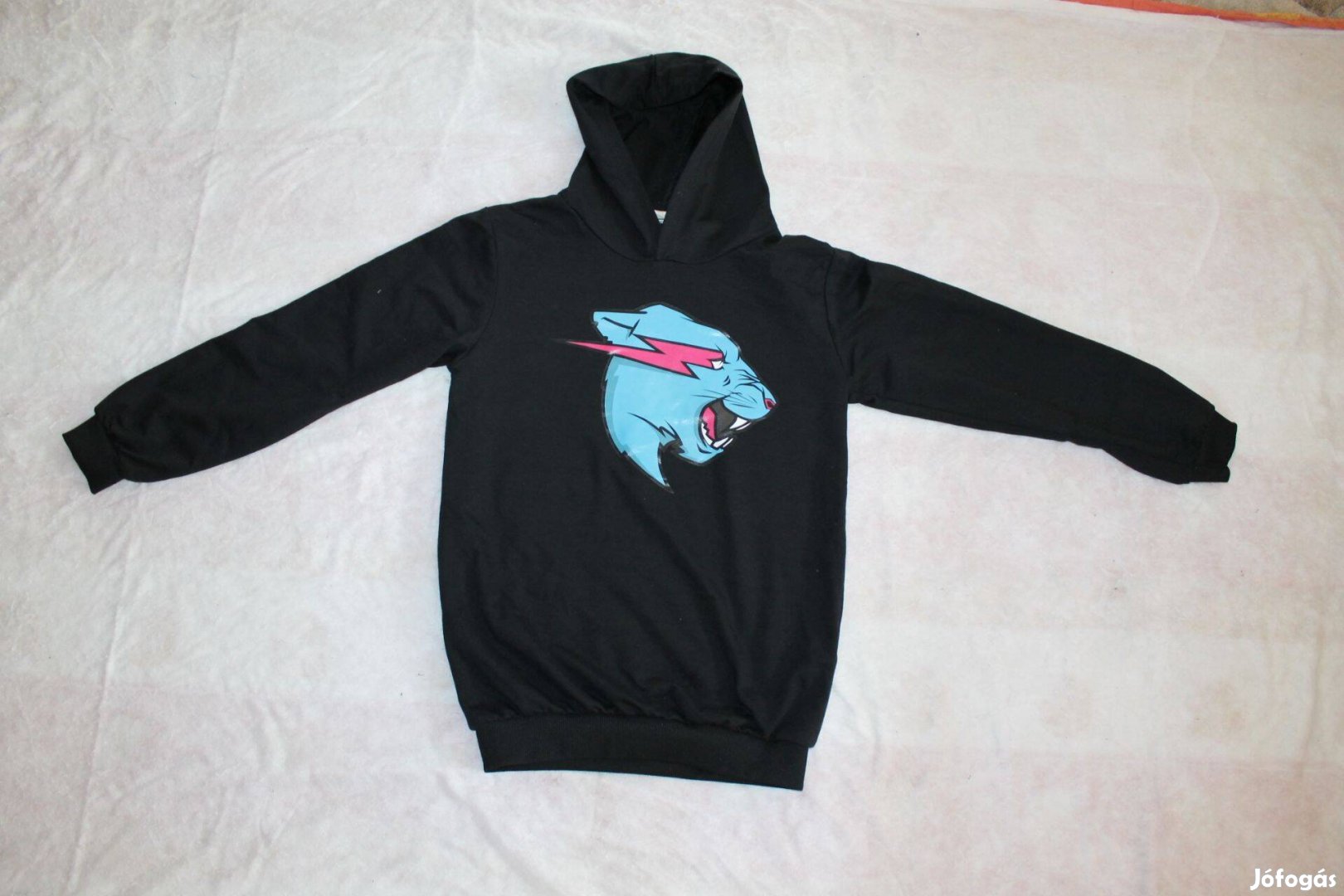 Eladó 152-es Mr. Beast pulóver