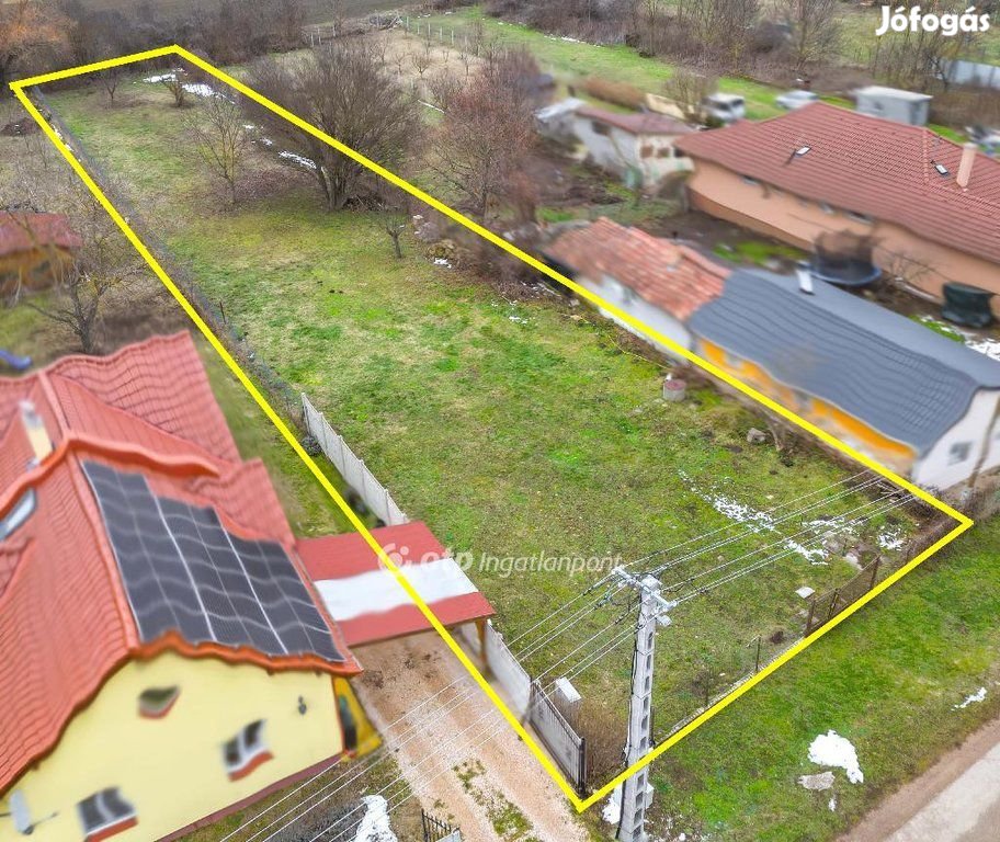 Eladó 1546 nm-es telek Pákozd