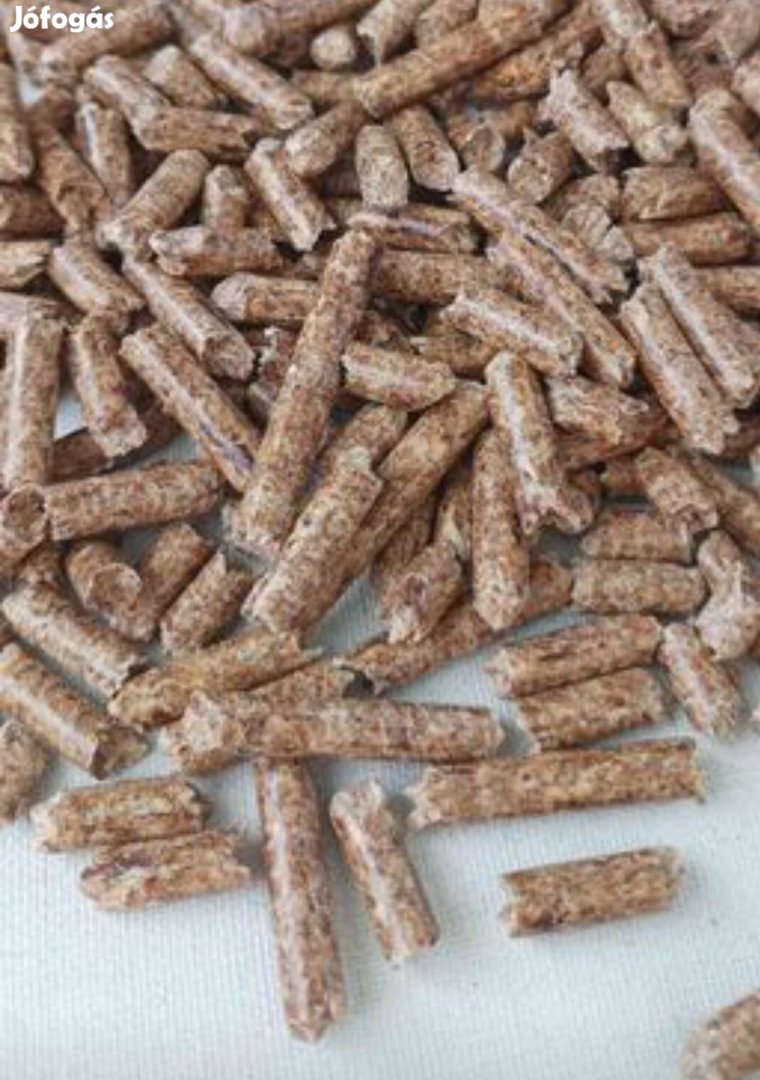 Eladó 15 kg-os zsákos fa pellet kisállatok almozásához