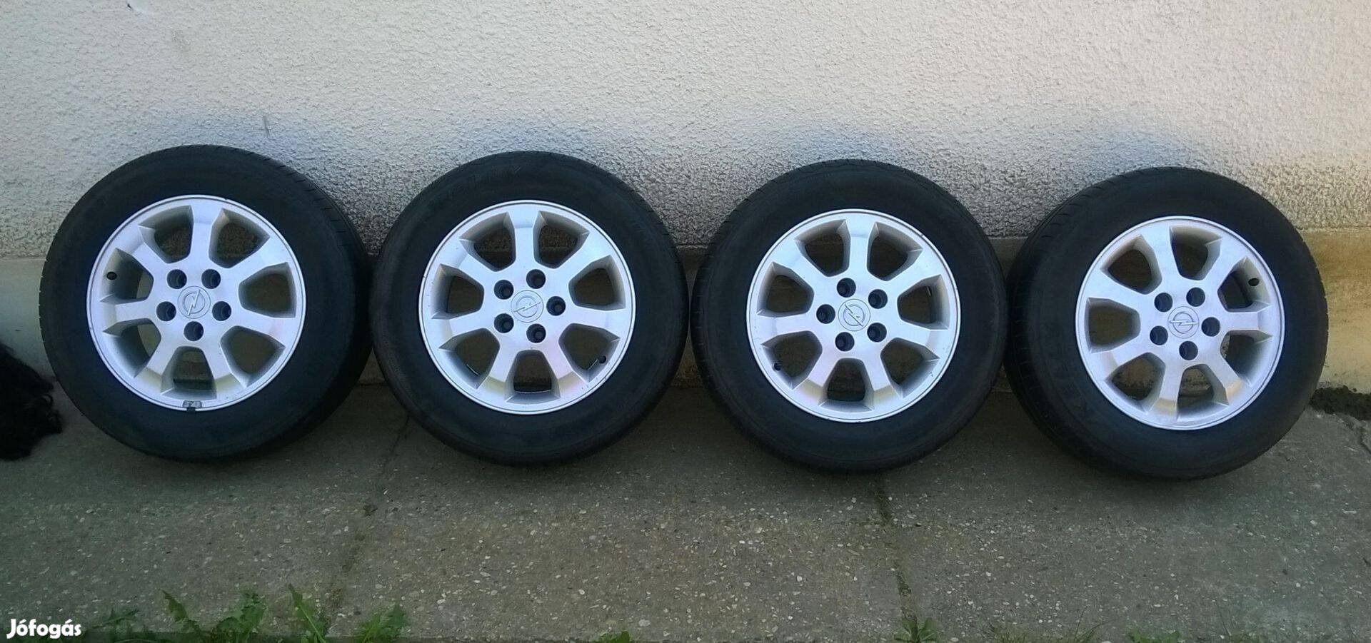 Eladó 15-ös 5x110-es Opel alufelnik nyári gumikkal