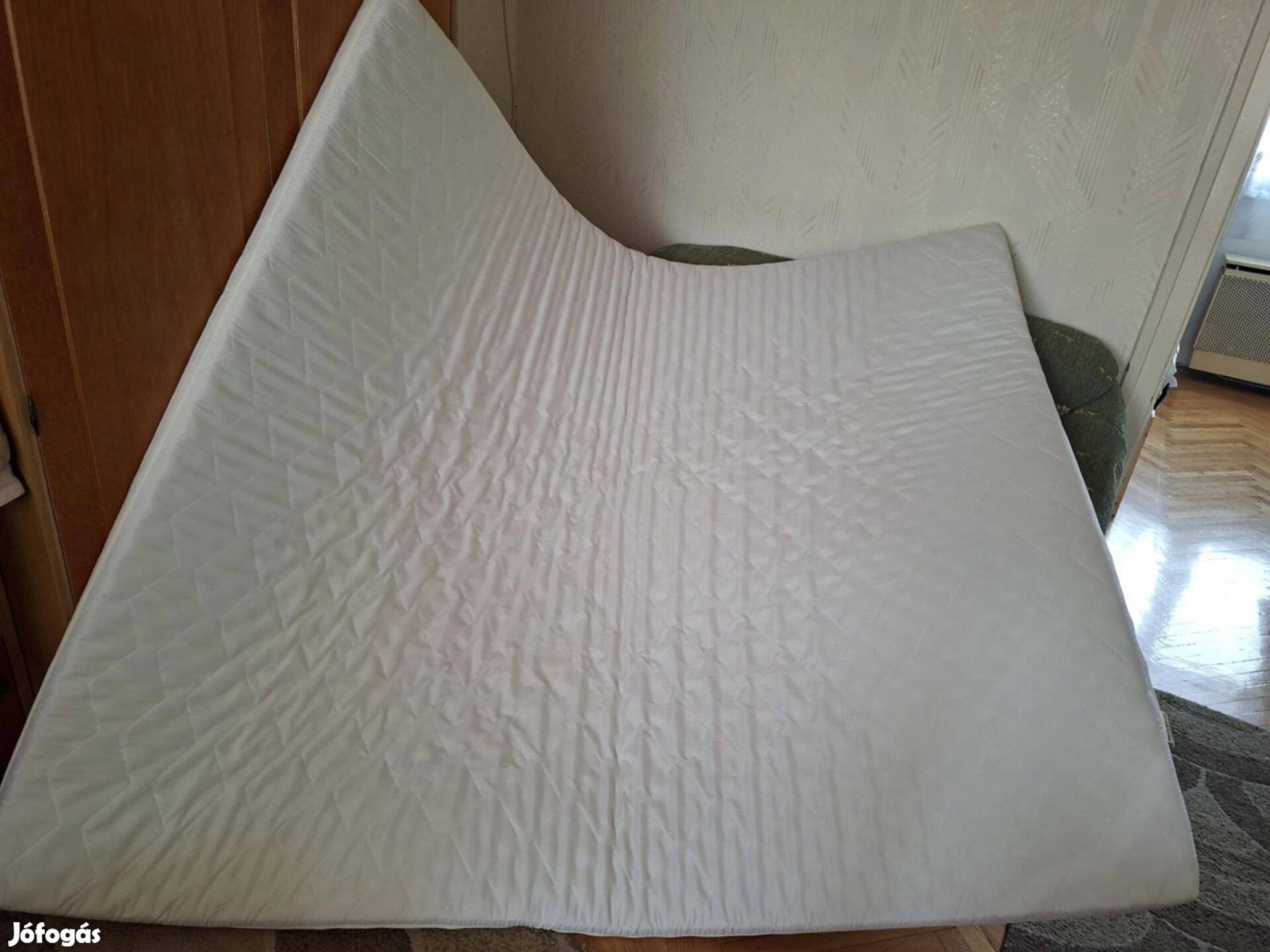 Eladó 160x200x8cm matracvédő új állapotban