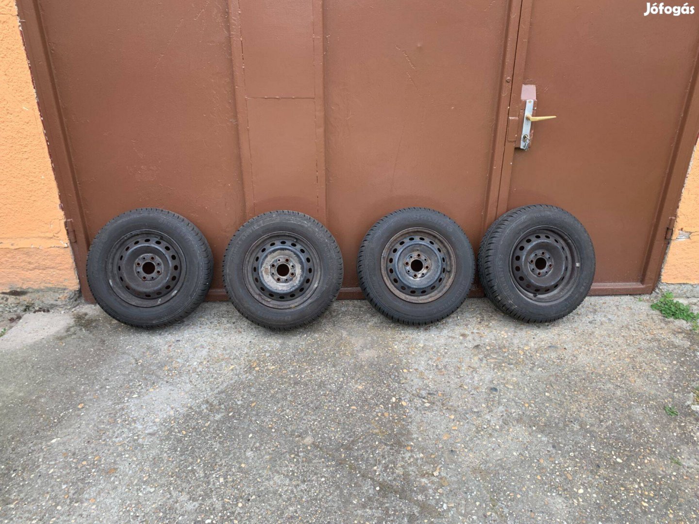 Eladó 165/70 R13 nyárigumi garnitúra!