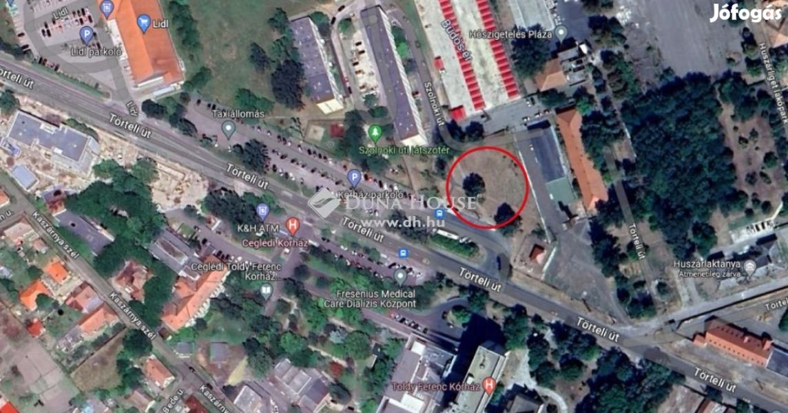 Eladó 1687 nm-es telek Cegléd