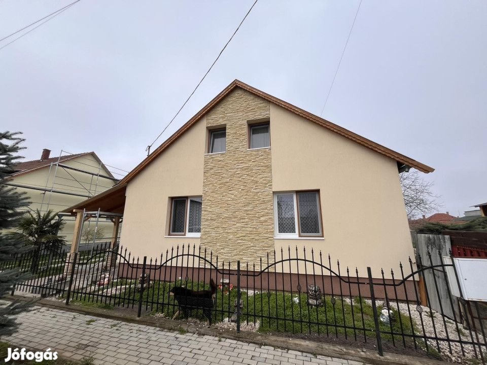 Eladó 168 nm-es Felújított Családi ház Sarkad