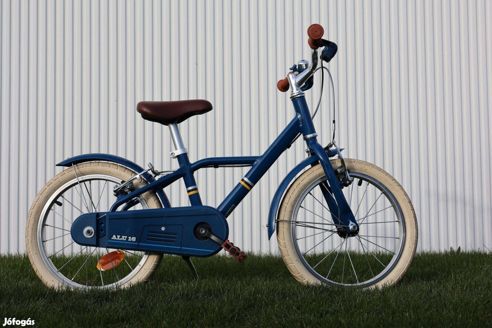 Eladó 16 Btwin 900 alumínium gyerek kerékpár könnyű, 7,3 kg