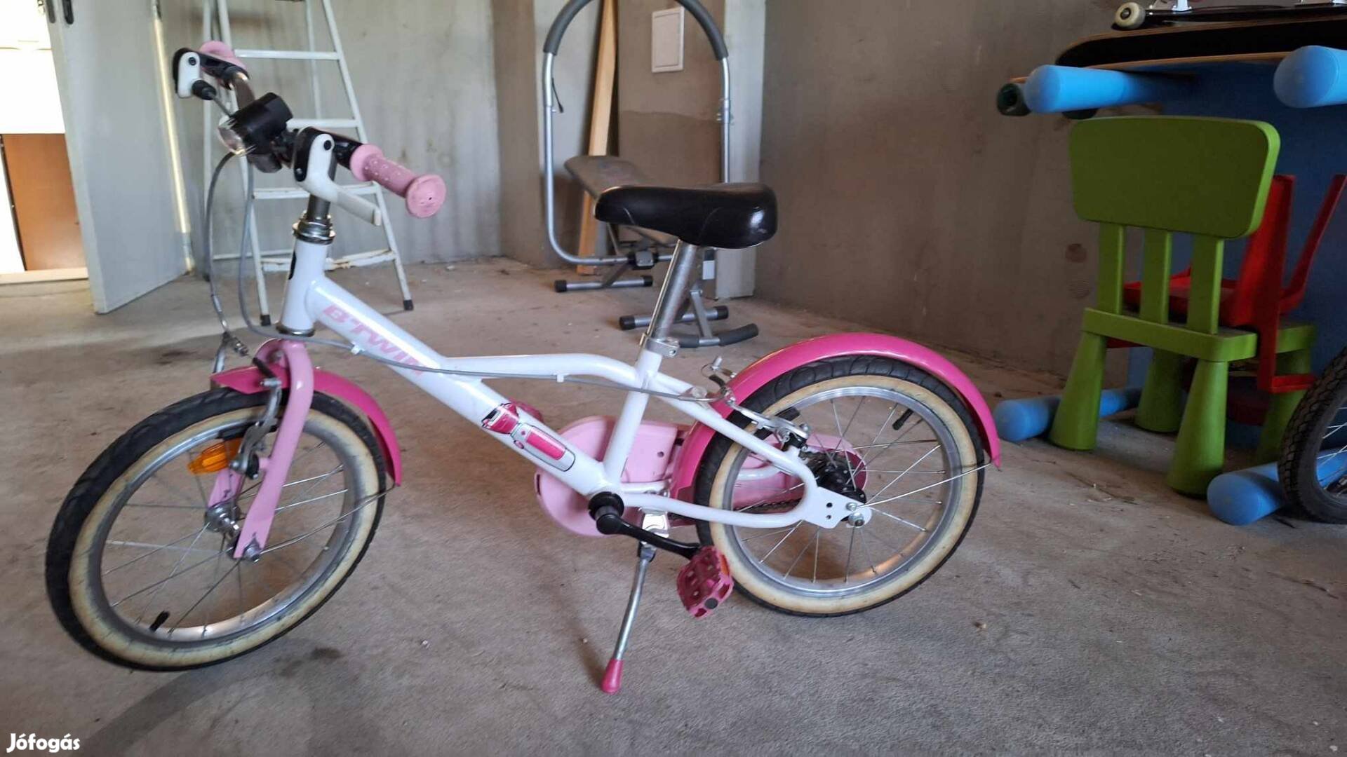 Eladó 16-os lányka bicikli.