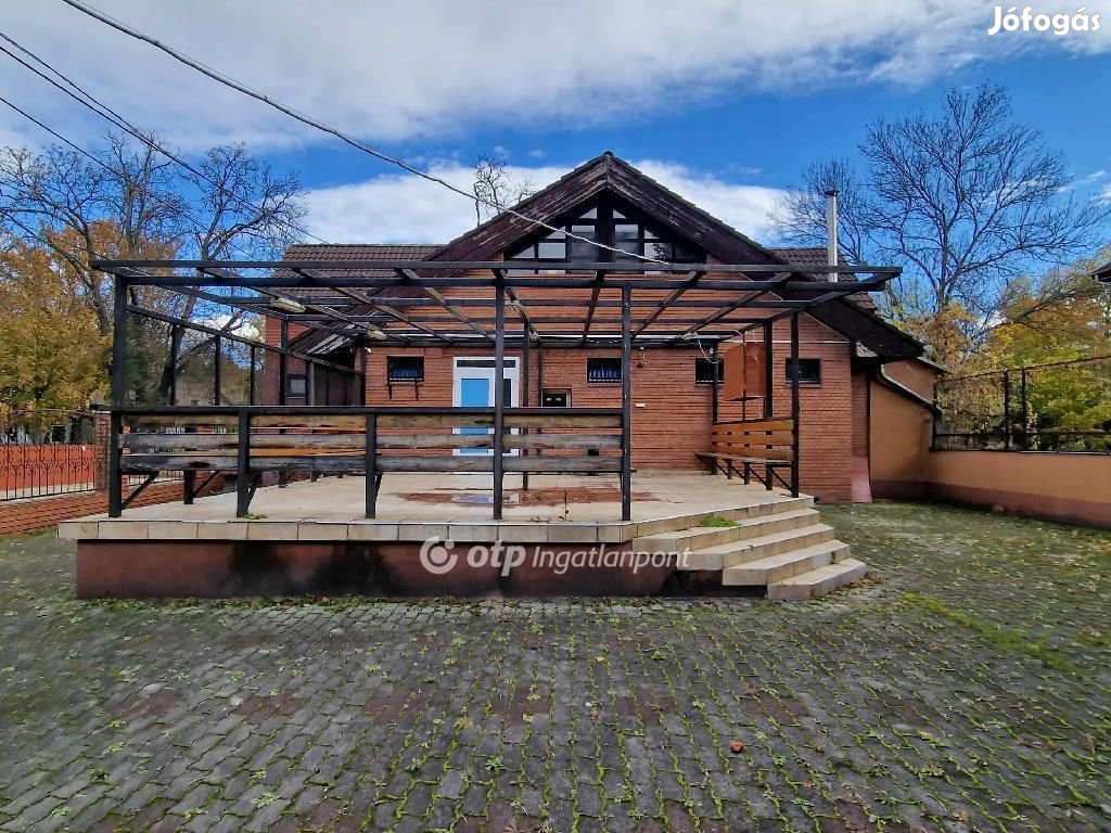 Eladó 170m2-es 4 szobás Ház - Miskolc Vasgyár