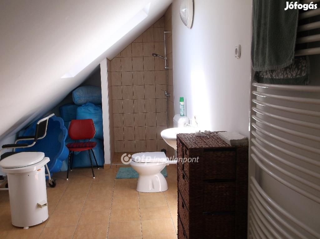 Eladó 174 nm-es ház Gyöngyös