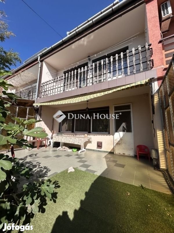 Eladó 185 nm-es ház Baja
