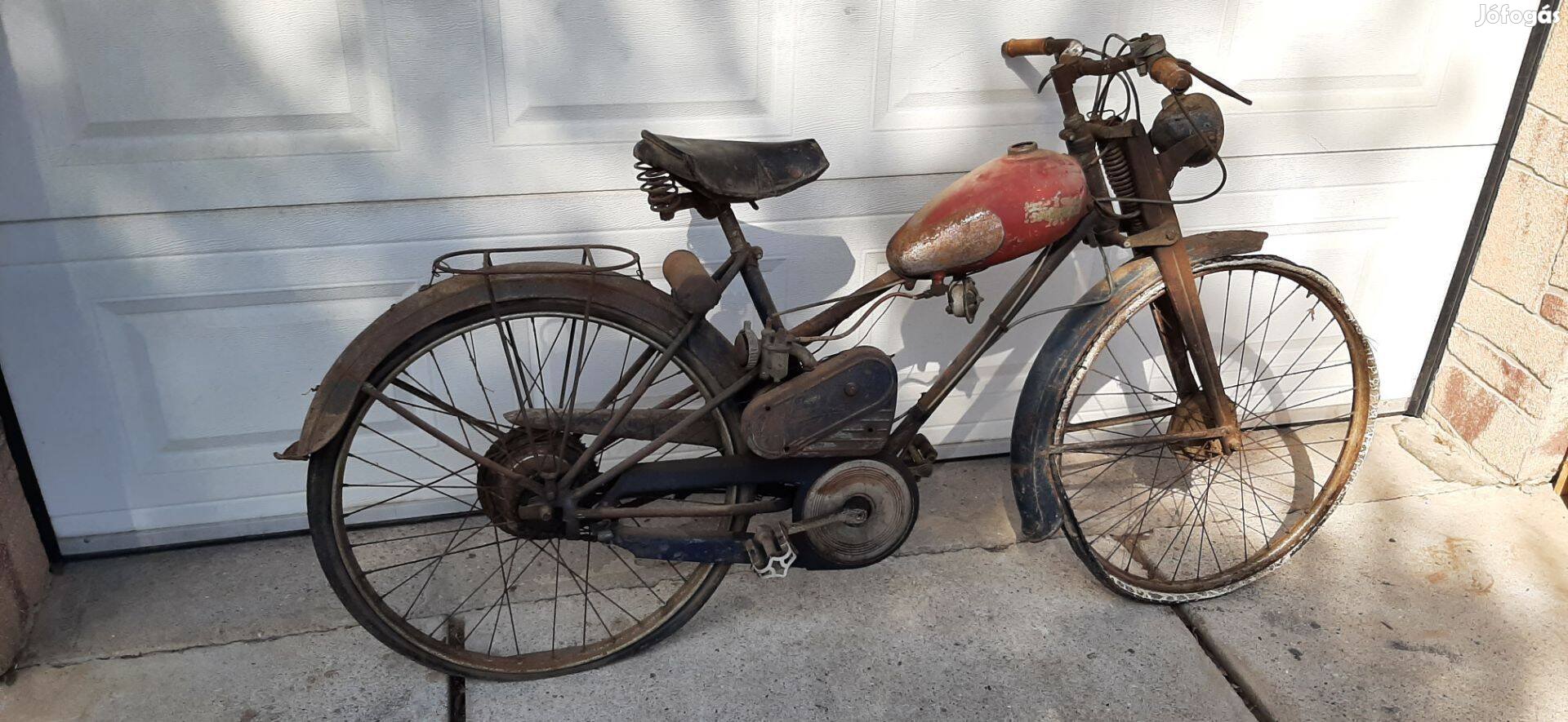 Eladó 1949 évj. Ritka Bianchi alkatrészei