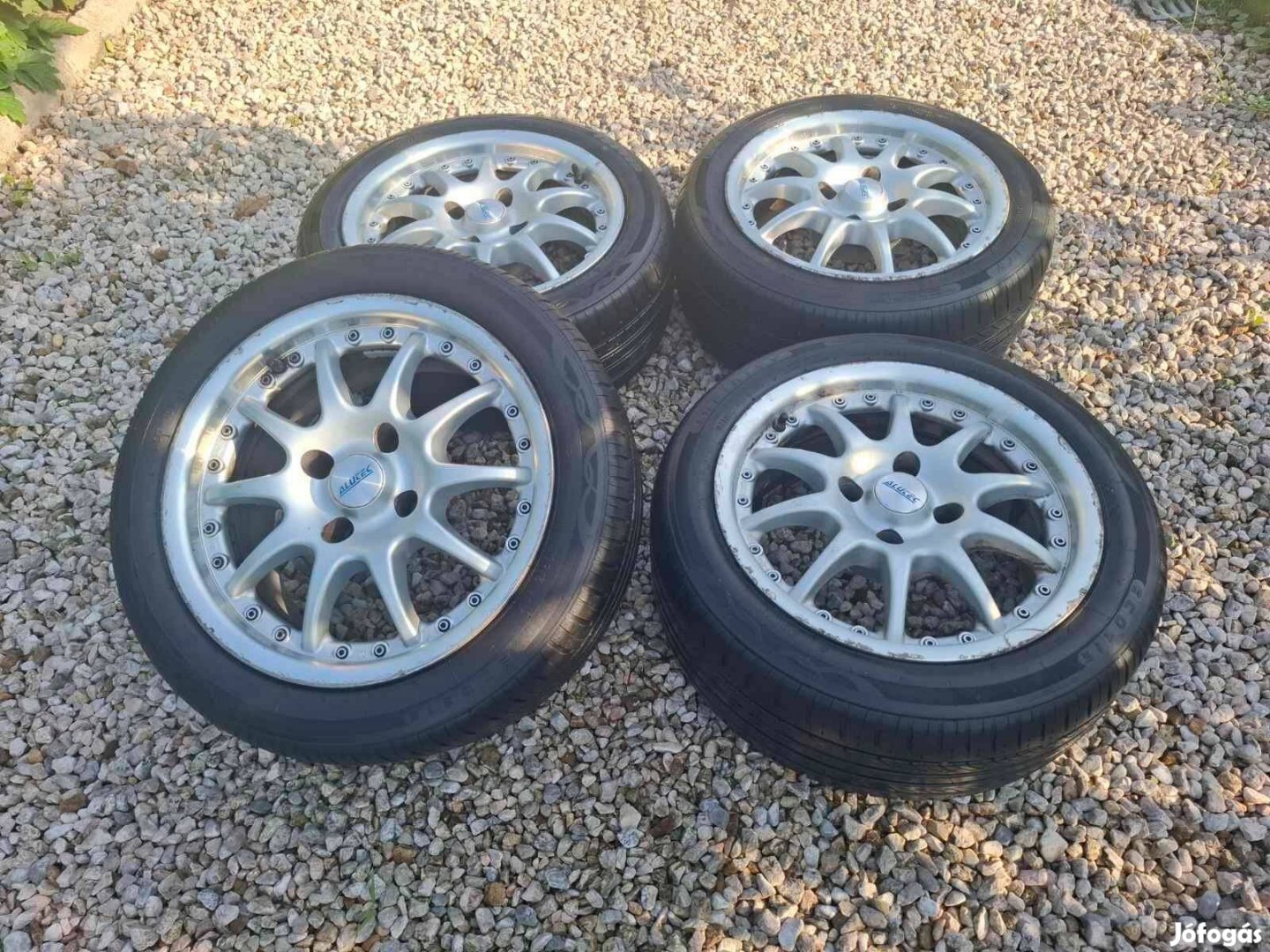 Eladó 195/50R15 felniszett nyári gumival