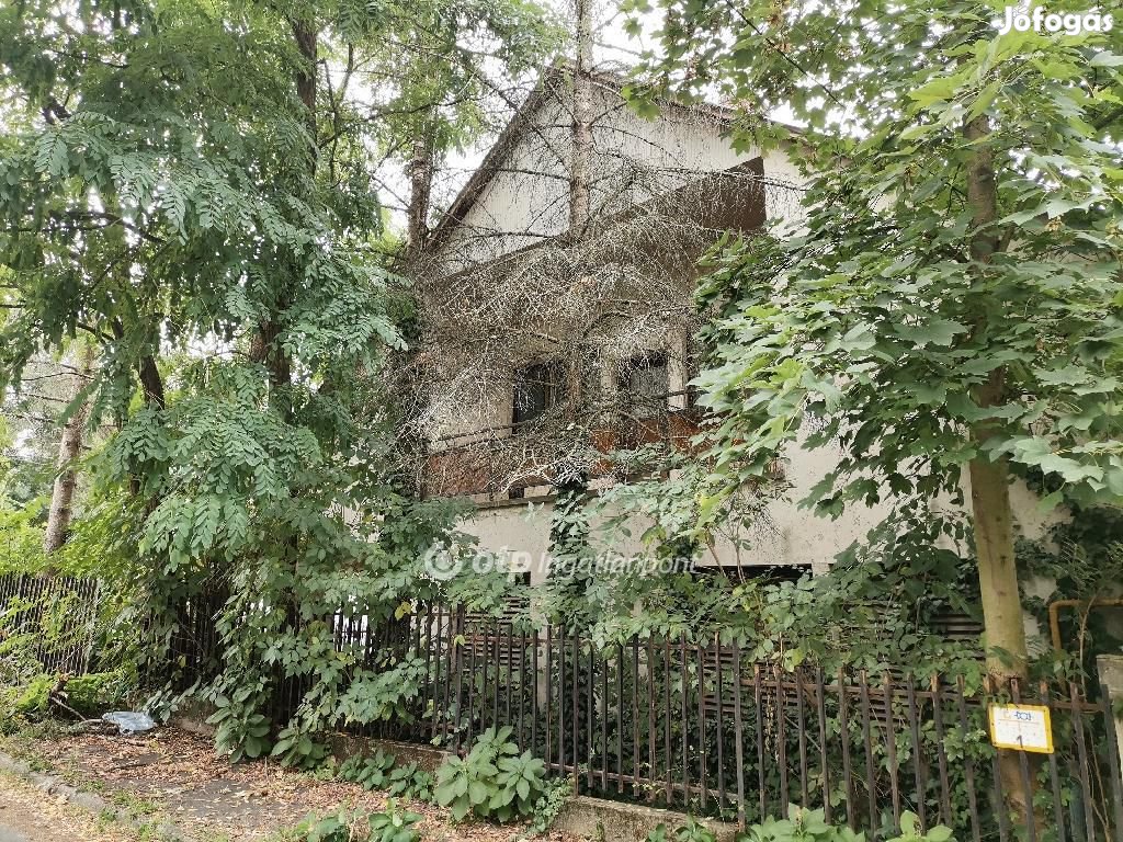 Eladó 195 nm-es ház Miskolc