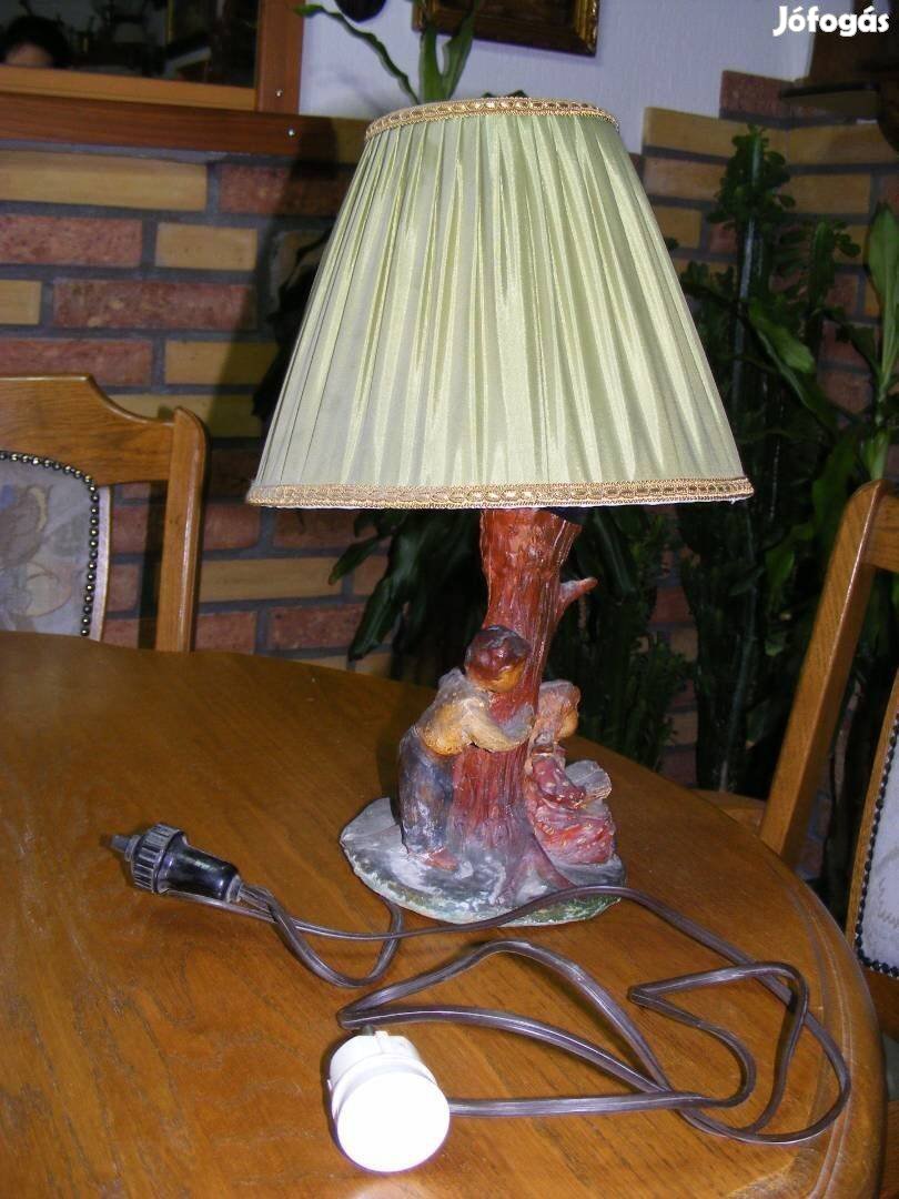 Eladó 1960-as évek elejéről származó "éjjeli lámpa búrával