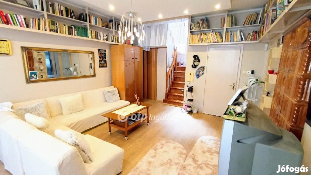 Eladó 196 nm-es ház Jászárokszállás