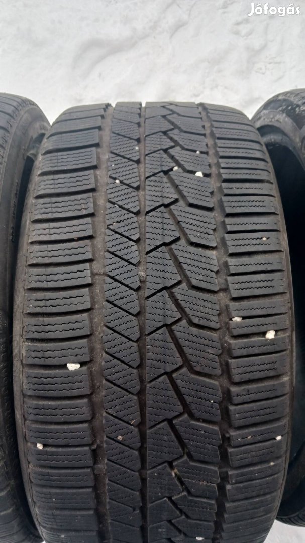 Elado 19-os téligumi 3 db