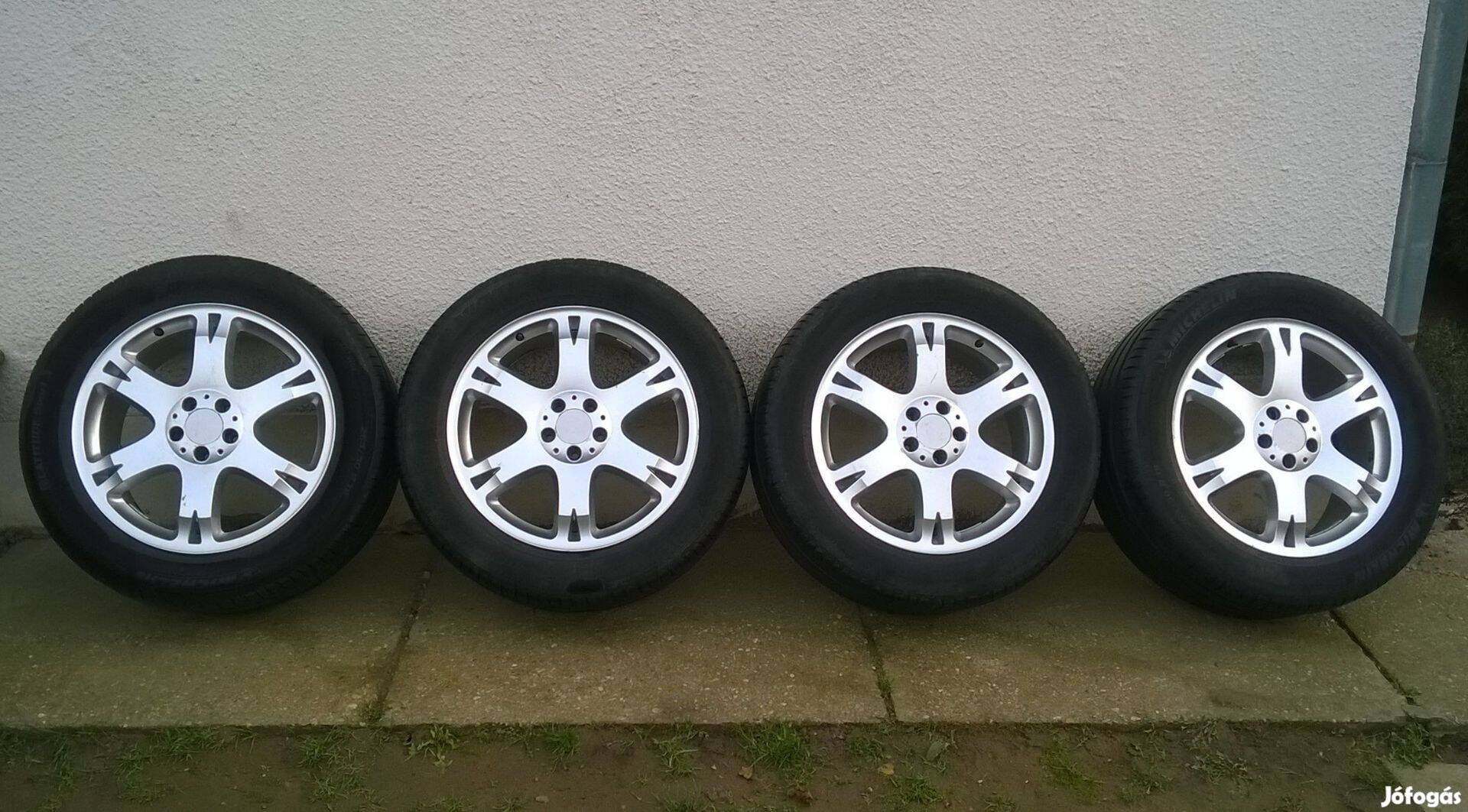 Eladó 19-es 5x112 Mercedes ML alufelni 265/50R19 nyári gumival