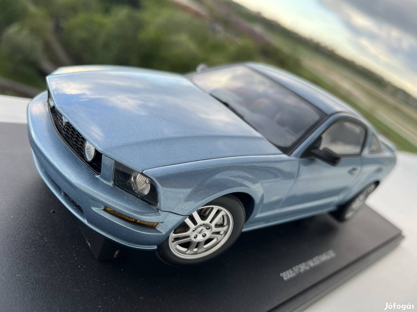 Eladó 1:18 Autoart 2005 Ford Mustang GT