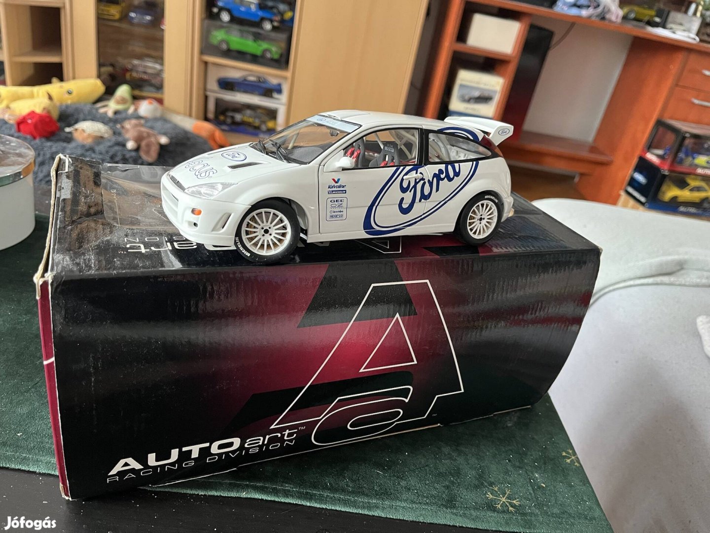 Eladó 1:18 Autoart Ford Focus WRC