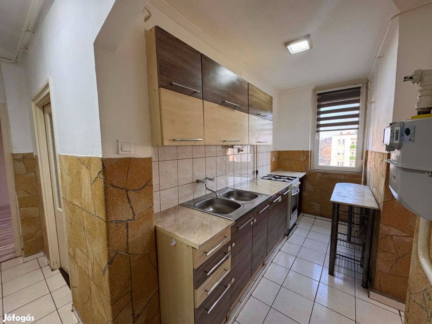 Eladó 12 félszobás lakás Kazincbarcikán!