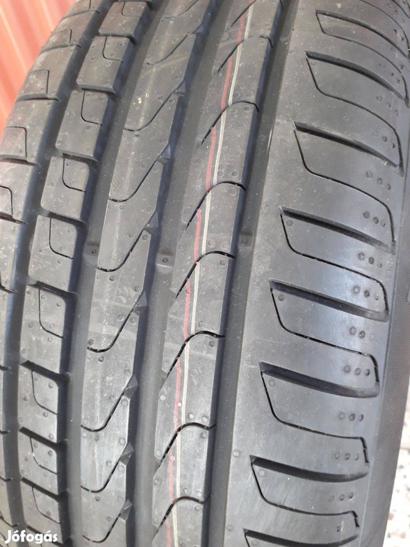 Eladó 1 Új 215 55 r17 Pirelli Cinturato nyári gumi