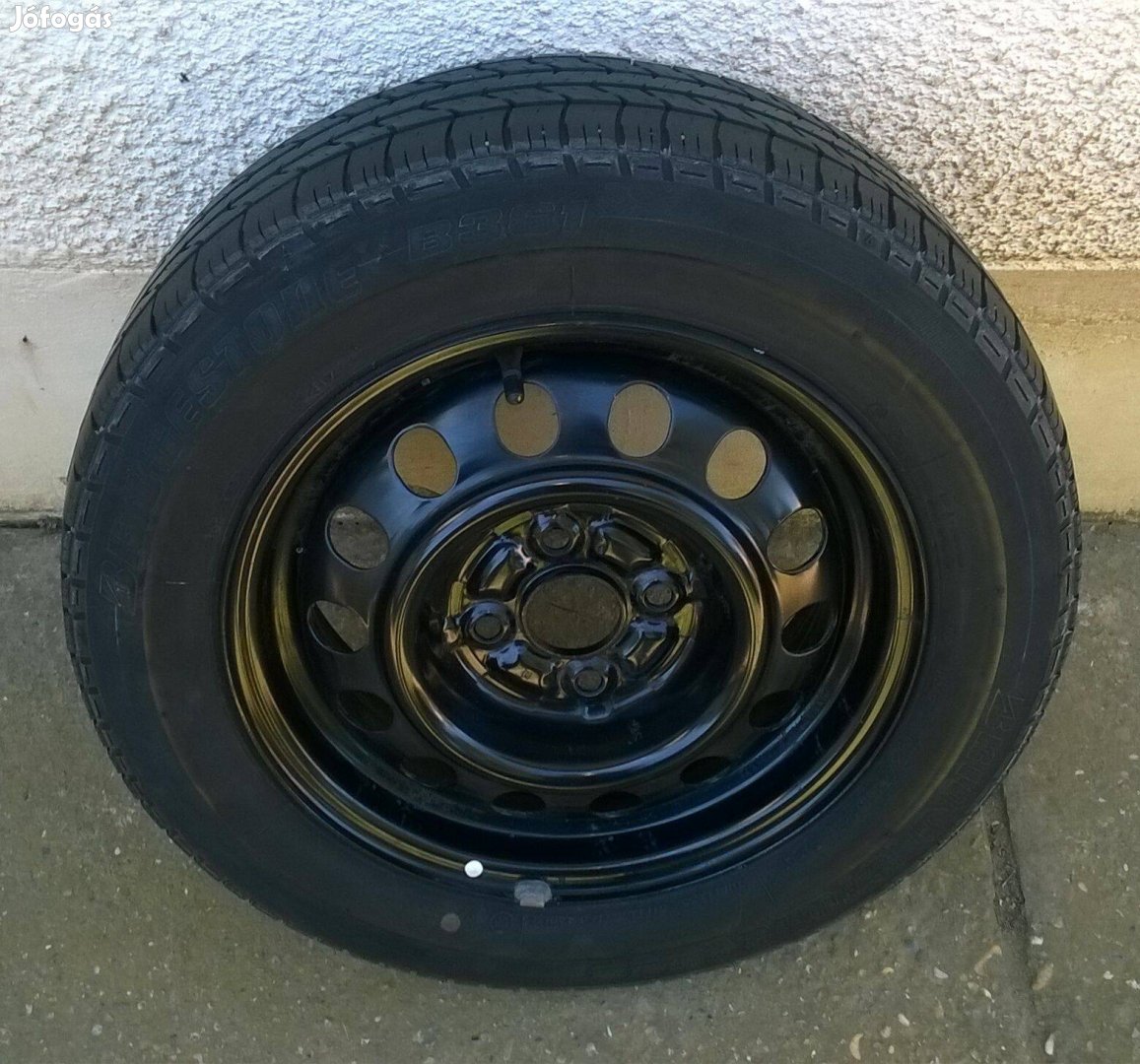 Eladó 1db 14-es 4x100 Toyota,stb lemezfelni 175/65R14 nyári gumival