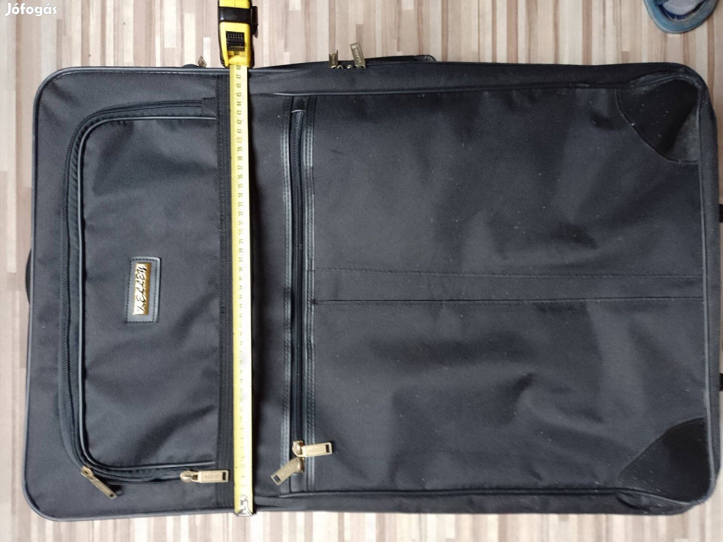 Eladó 1db fekete bőrönd 73x48x25+8cm Zalaegerszegen