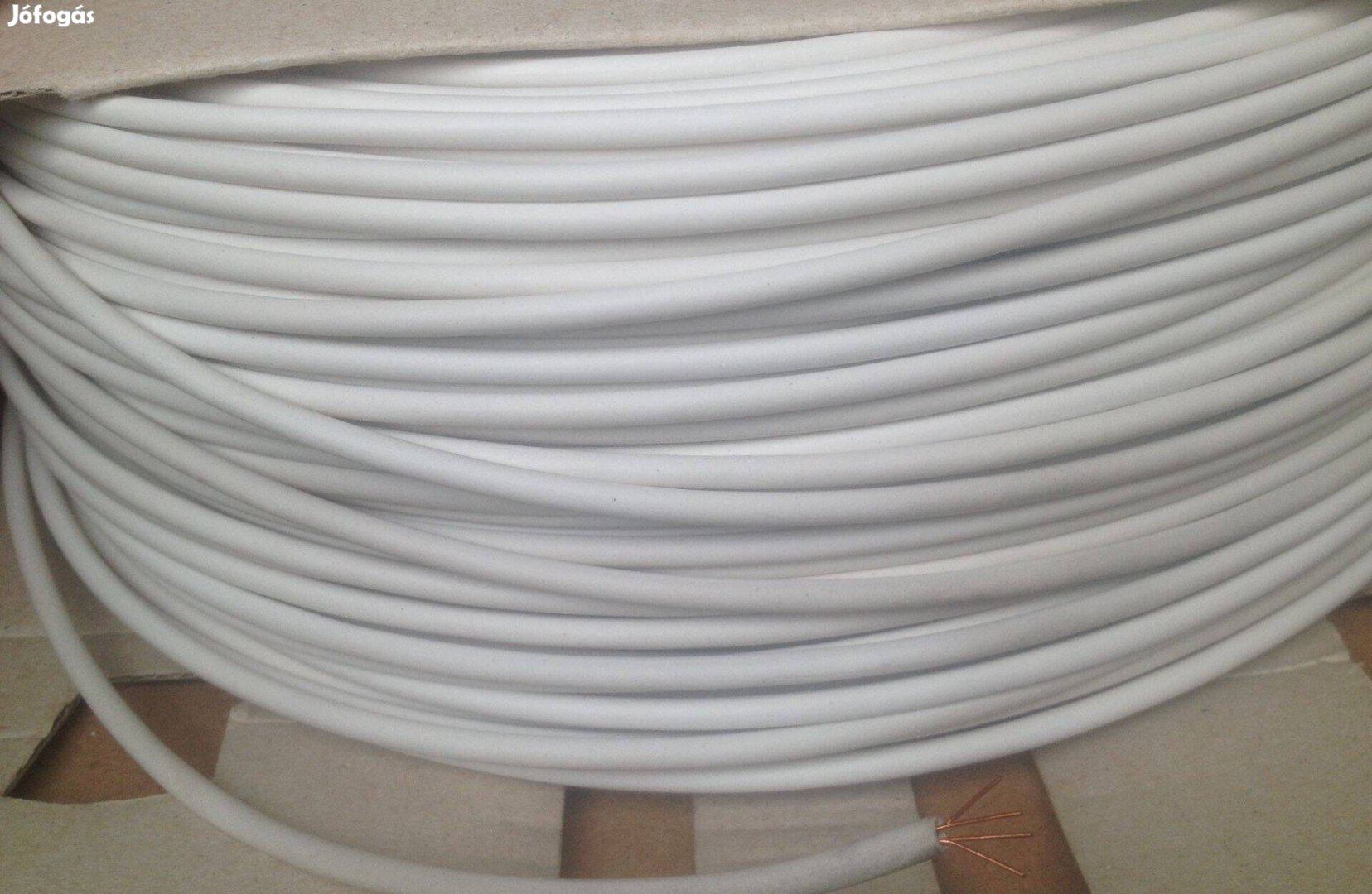 Eladó 200 m 2x2x0,5 Tqkm Vezeték!