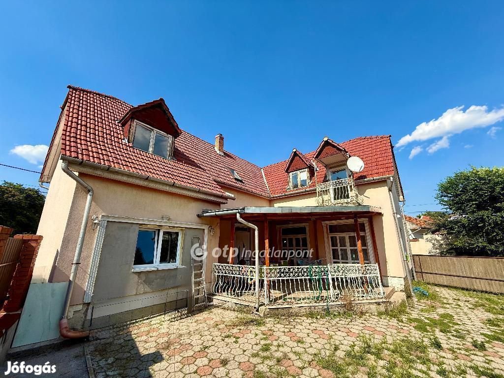 Eladó 200 nm alapterületű családi ház Miskolc!