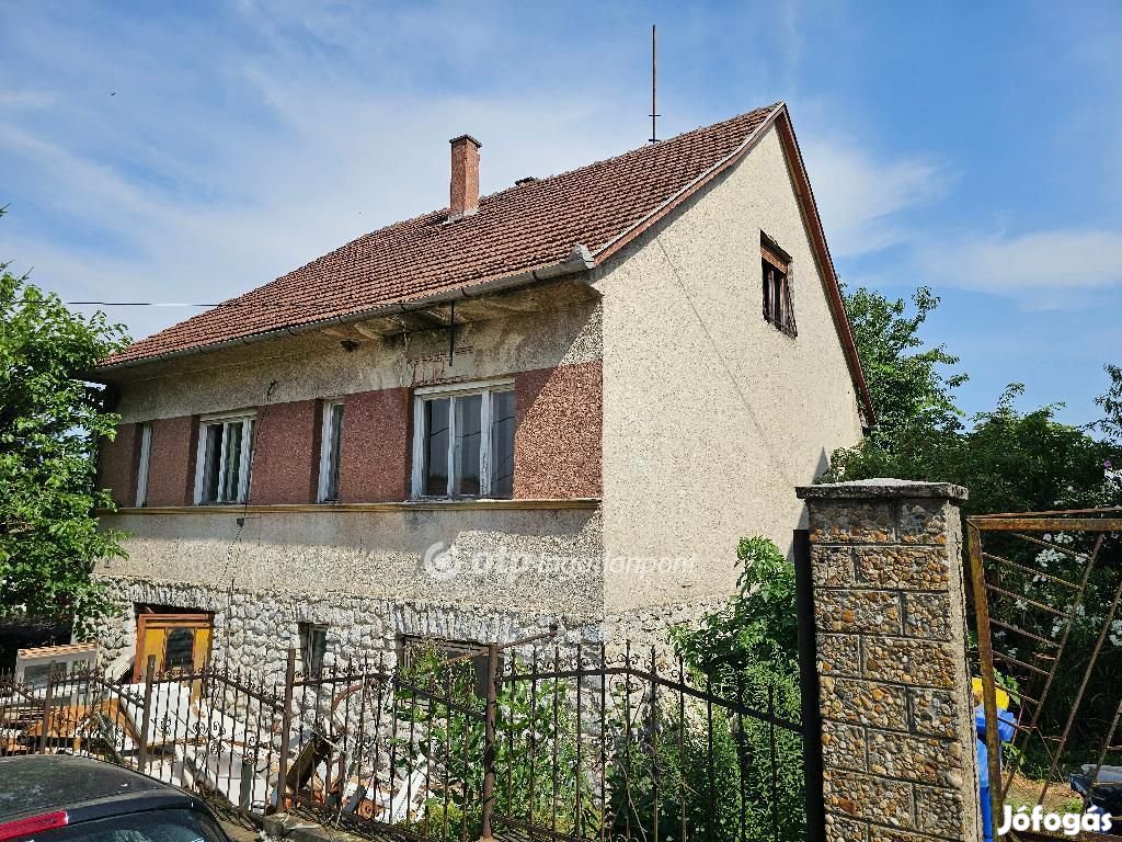 Eladó 200 nm-es ház Miskolc