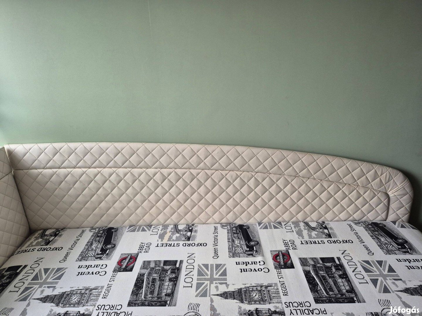 Eladó 200x110-es egyedi méretezésű ágyneműtartós ágy