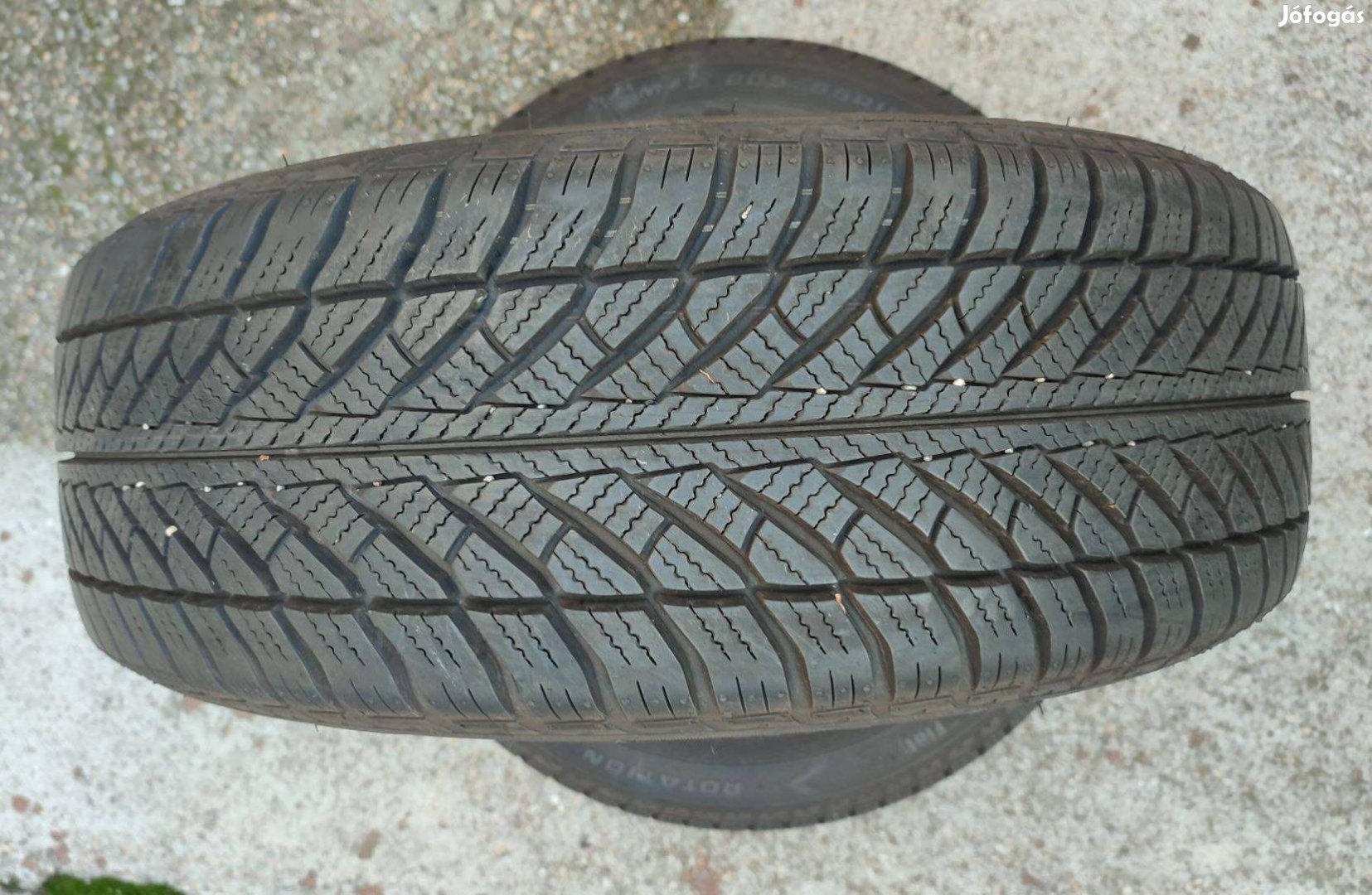 Eladó 205/55 R16 91H Goodyear Ultragrip RSC
