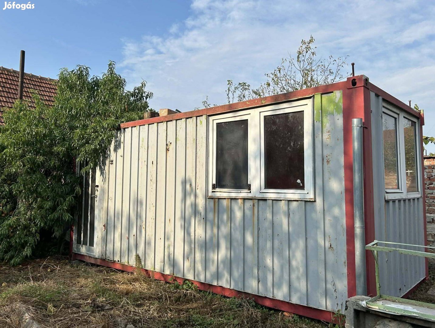 Eladó 20 irodakonténer