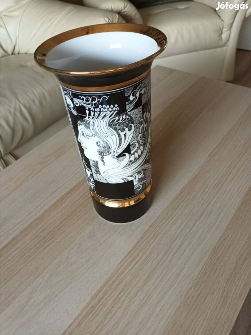 Eladó 20 cm-es Szász Endre váza