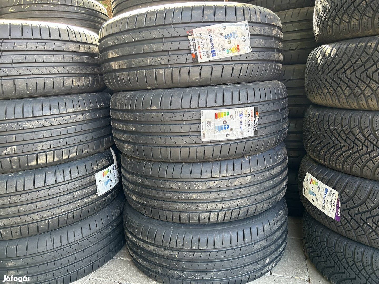 Eladó 215/55 r16 új Hankook nyári gumi!
