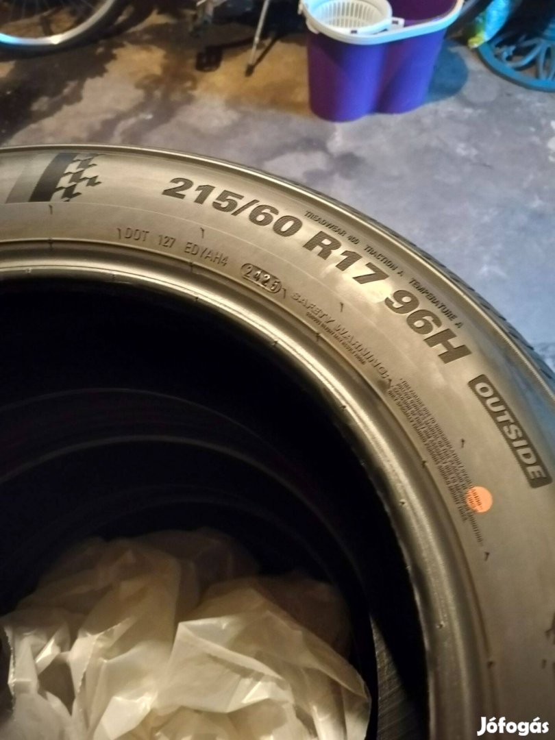 Eladó 215/60 r17 kumho ecsta hs51 nyári gumi