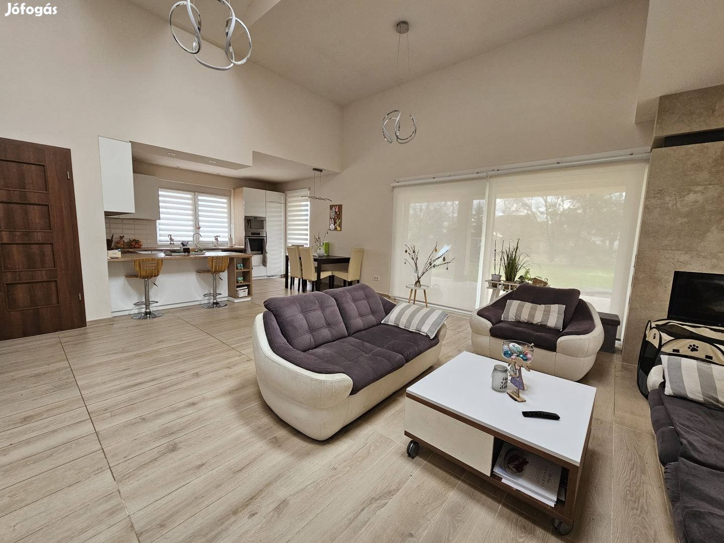 Eladó 230 m2 családi ház, Debrecen