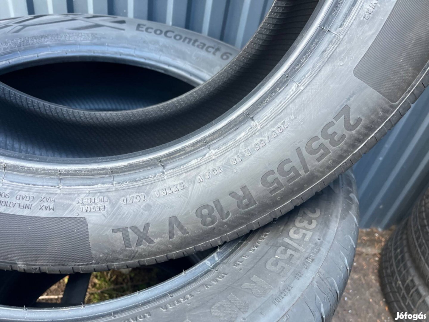 Eladó 235/55 R18 Continental nyári gumi 99,99%-os állapotban 235 55 18